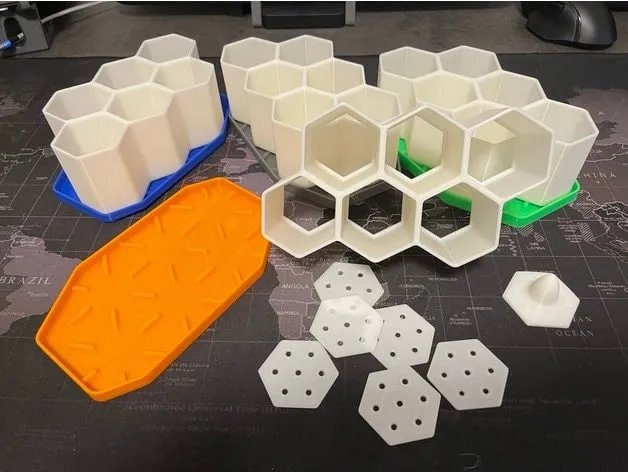 Starter Plant Grower | 3D Printed Plant Grower - Gardening Solution (GR-17)