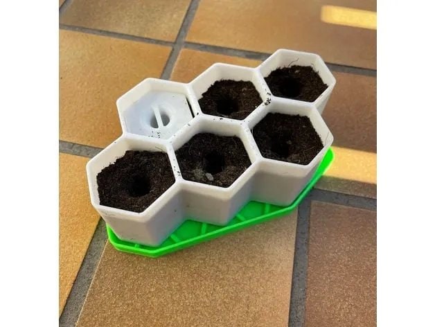 Starter Plant Grower | 3D Printed Plant Grower - Gardening Solution (GR-17)